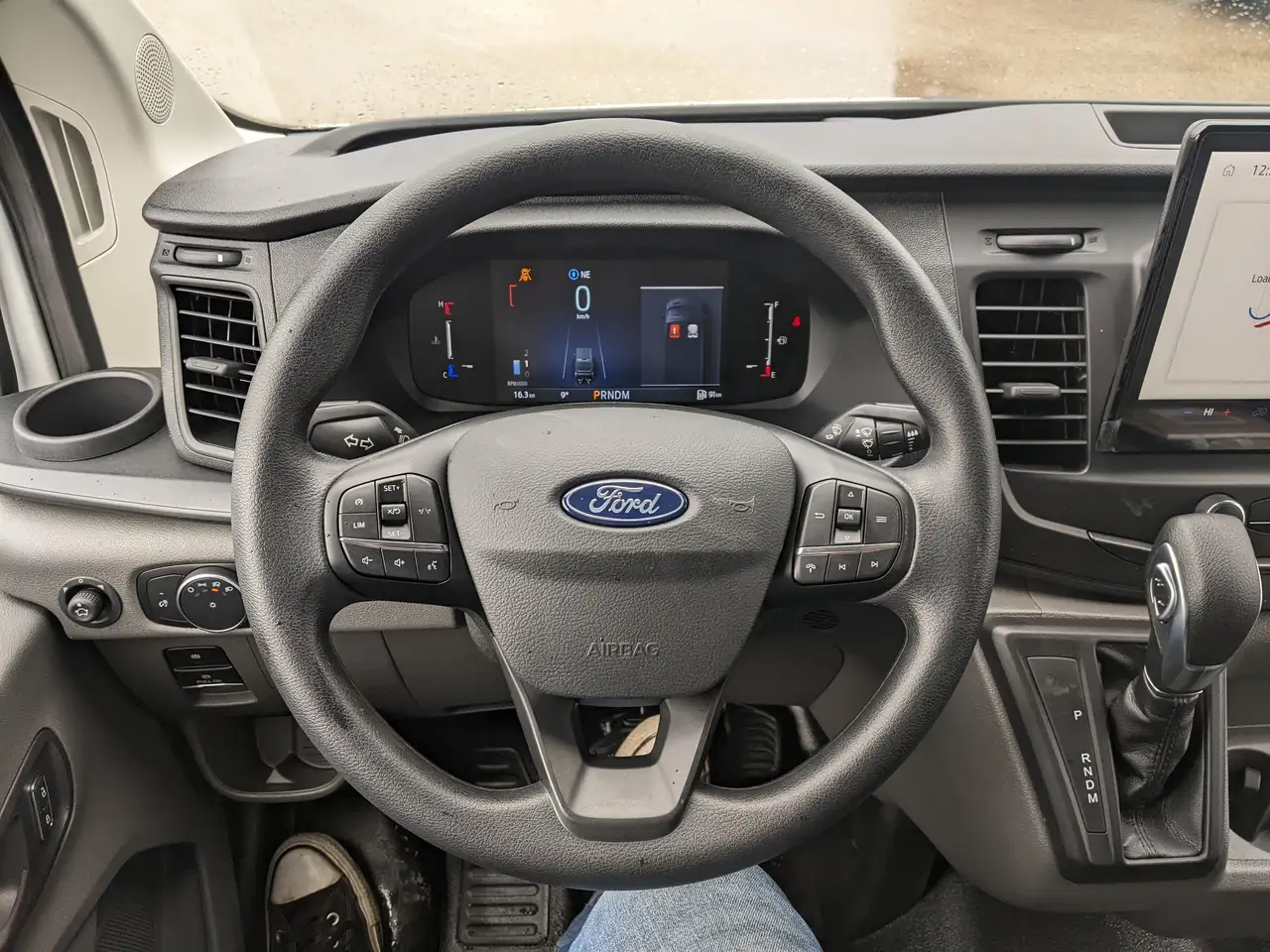 Ford Transit Cargo Van снимка Ford Transit Cargo Van