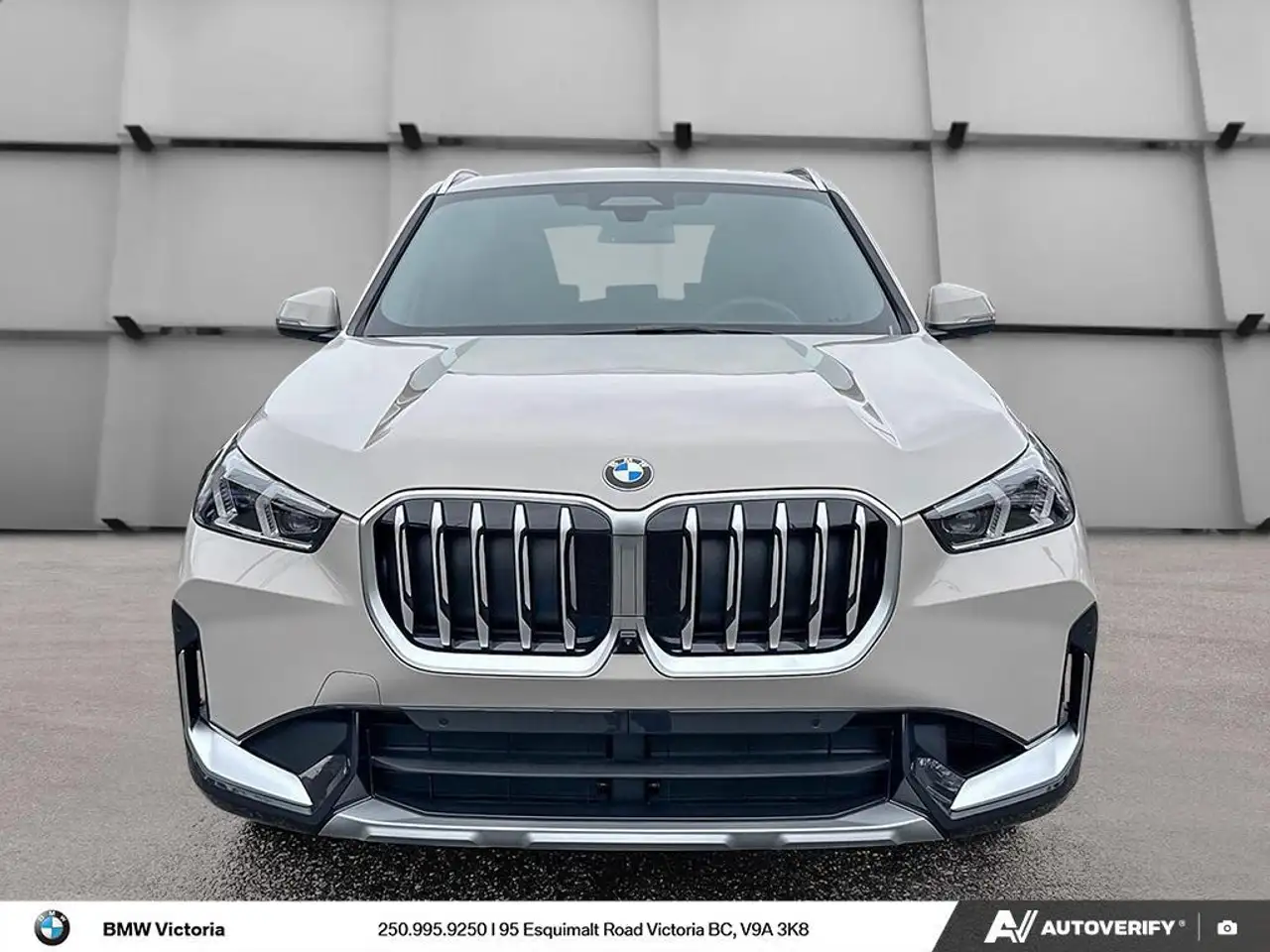 BMW X1 снимка BMW X1