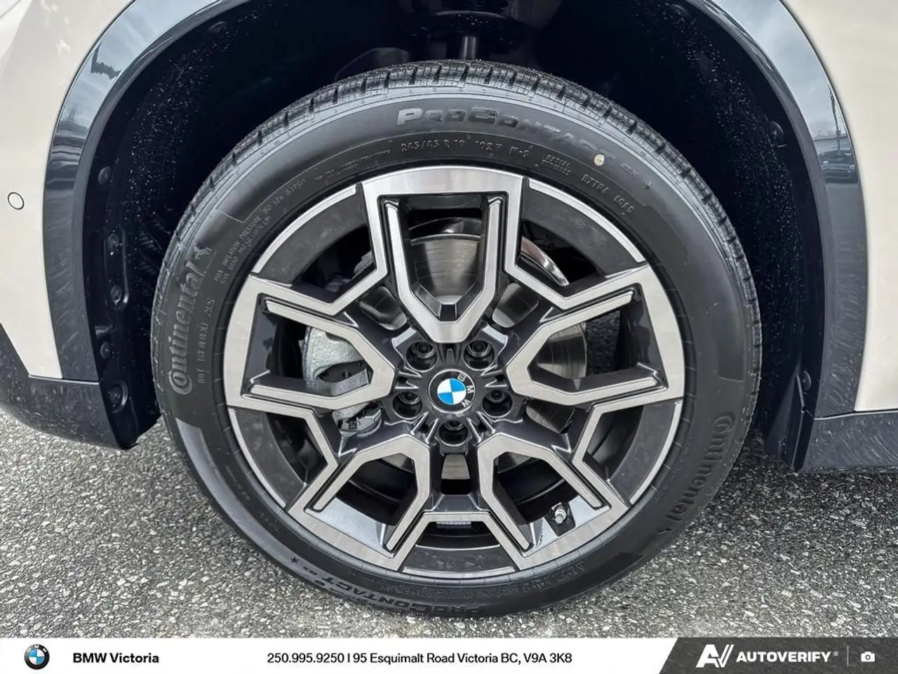 BMW X1 снимка BMW X1