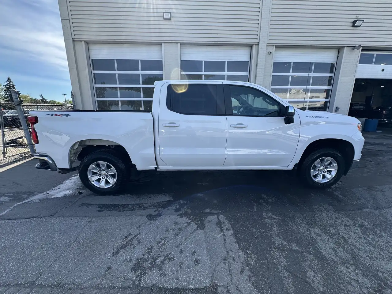 Chevrolet Silverado 1500 photo Chevrolet Silverado 1500