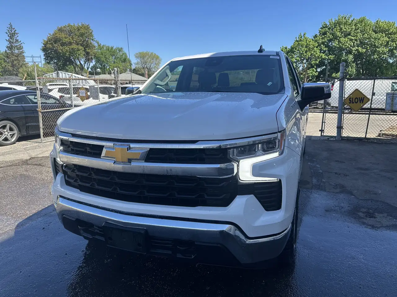 Chevrolet Silverado 1500 photo Chevrolet Silverado 1500