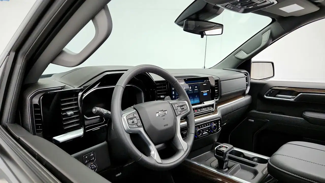 Chevrolet Silverado 1500 photo Chevrolet Silverado 1500