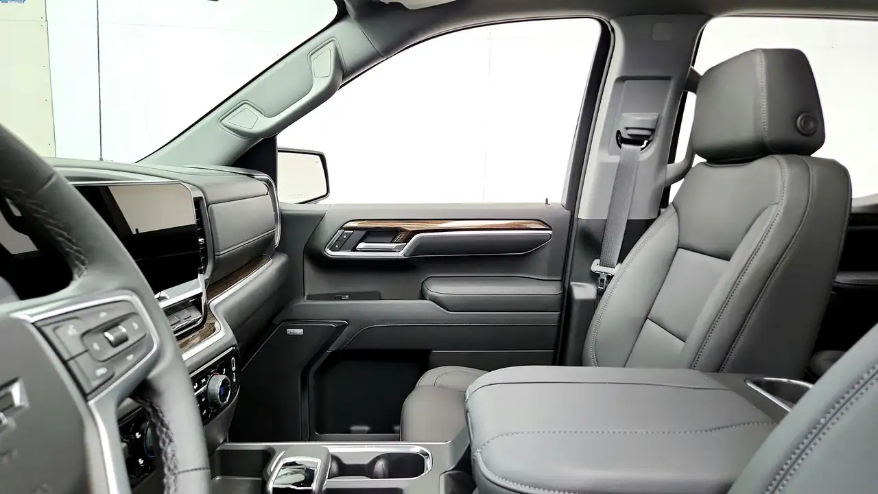 Chevrolet Silverado 1500 photo Chevrolet Silverado 1500