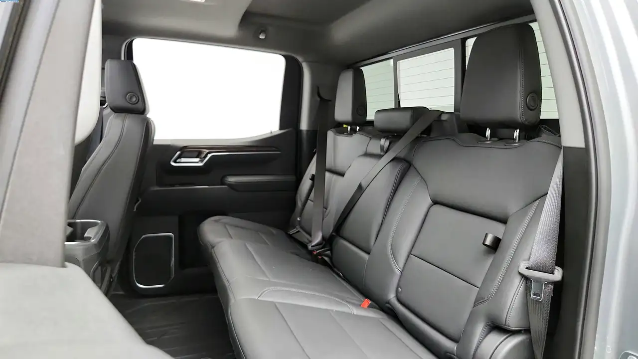 Chevrolet Silverado 1500 photo Chevrolet Silverado 1500