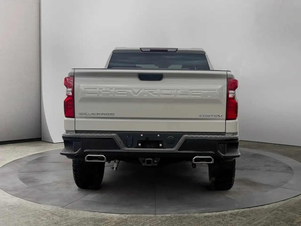 Chevrolet Silverado 1500 photo Chevrolet Silverado 1500