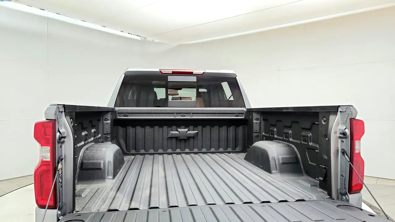 Chevrolet Silverado 1500 photo Chevrolet Silverado 1500