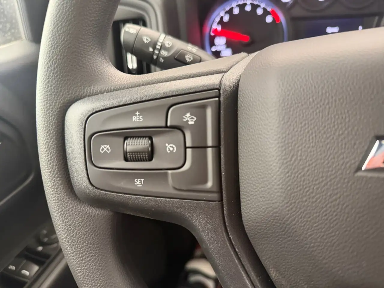 Chevrolet Silverado 1500 photo Chevrolet Silverado 1500