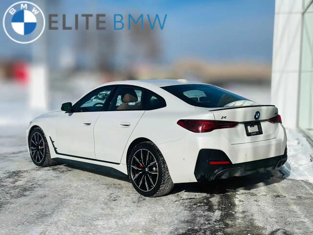 BMW i4 photo BMW i4