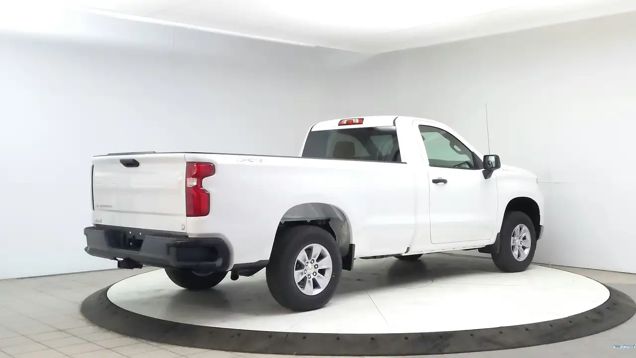Chevrolet Silverado 1500 снимка Chevrolet Silverado 1500