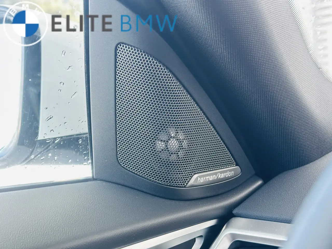 BMW i4 photo BMW i4