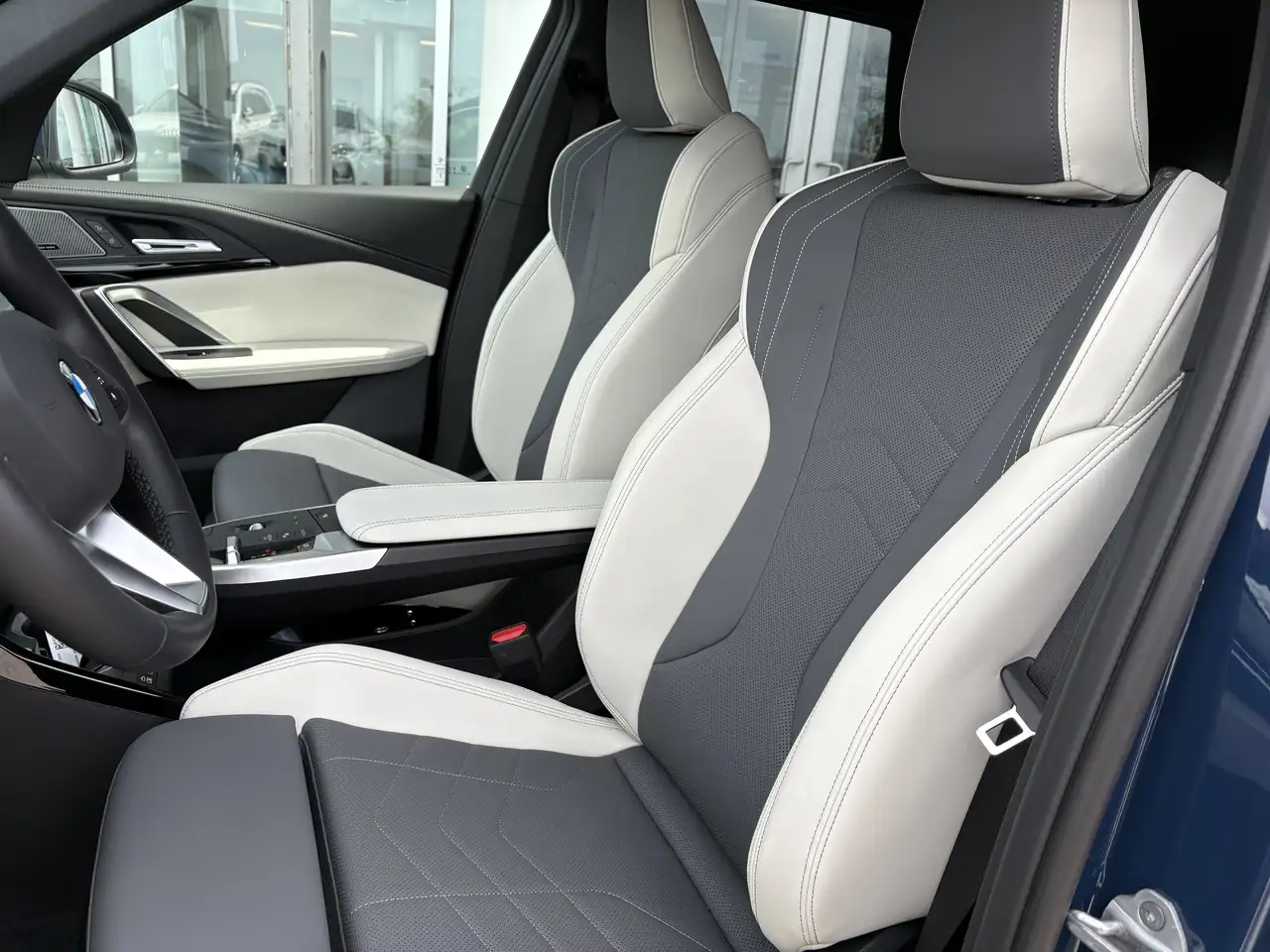 BMW X1 снимка BMW X1