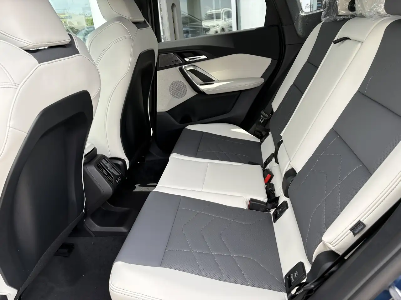 BMW X1 снимка BMW X1