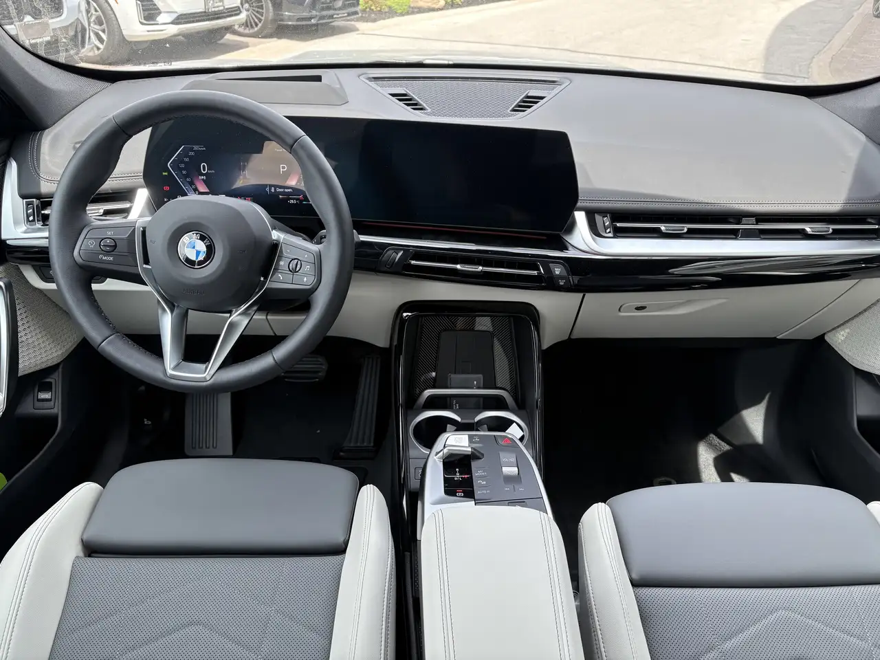 BMW X1 снимка BMW X1