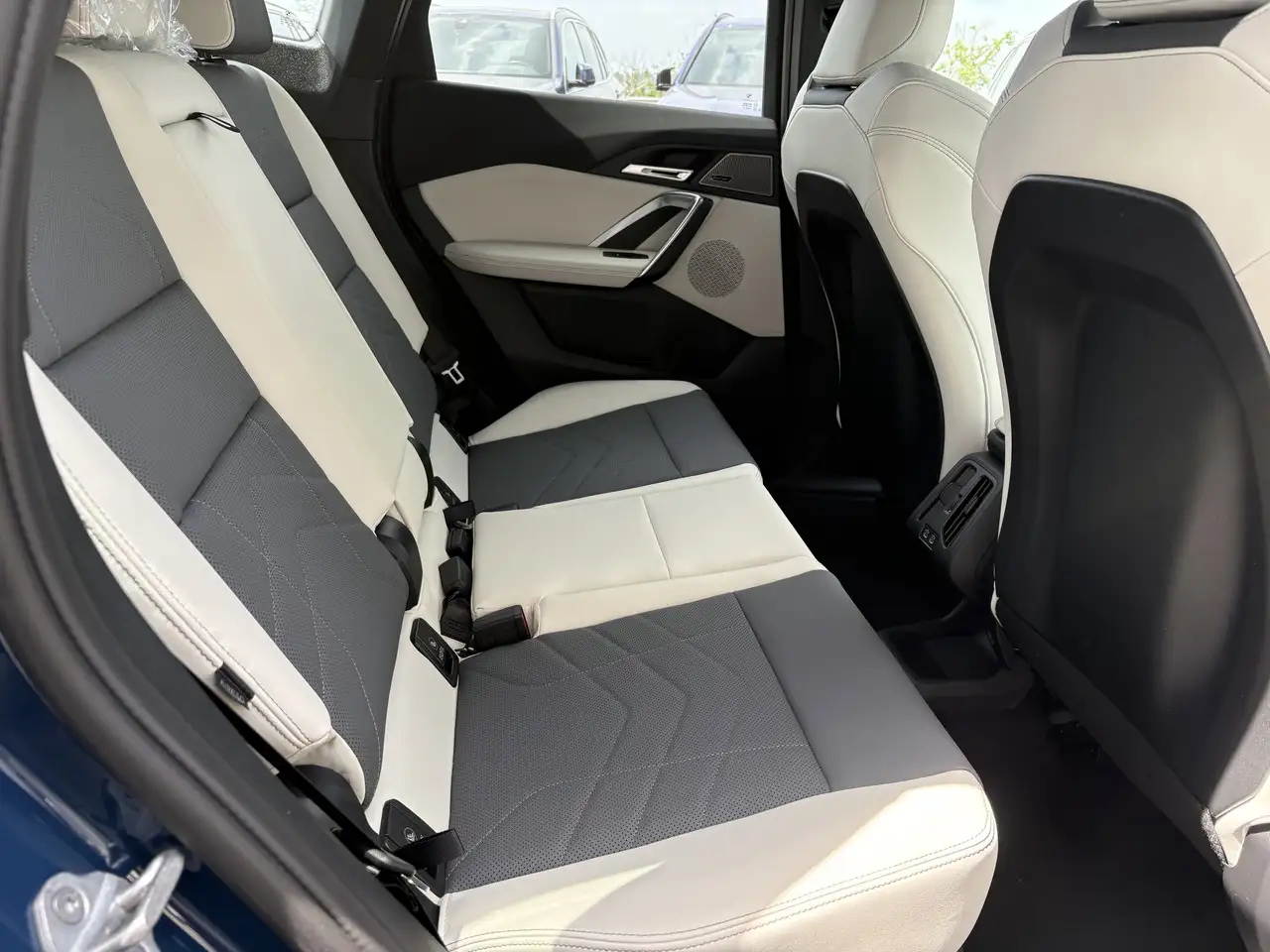 BMW X1 снимка BMW X1