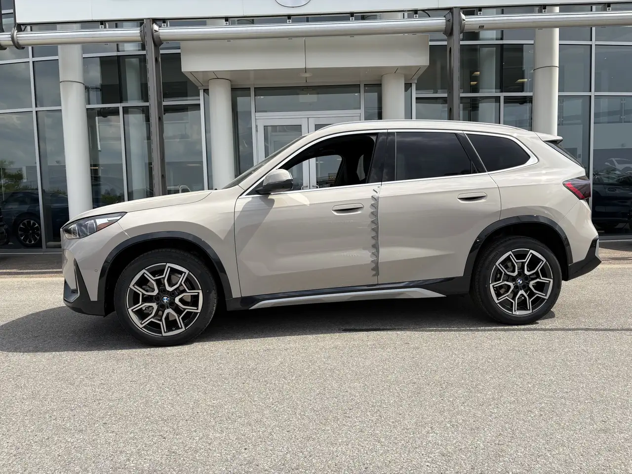 BMW X1 photo BMW X1