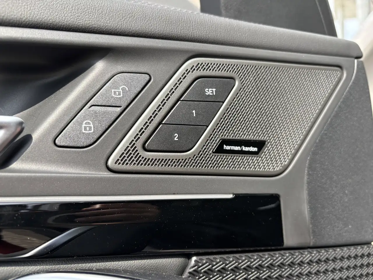 BMW X1 photo BMW X1