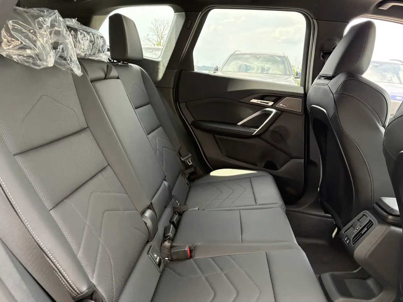 BMW X1 photo BMW X1