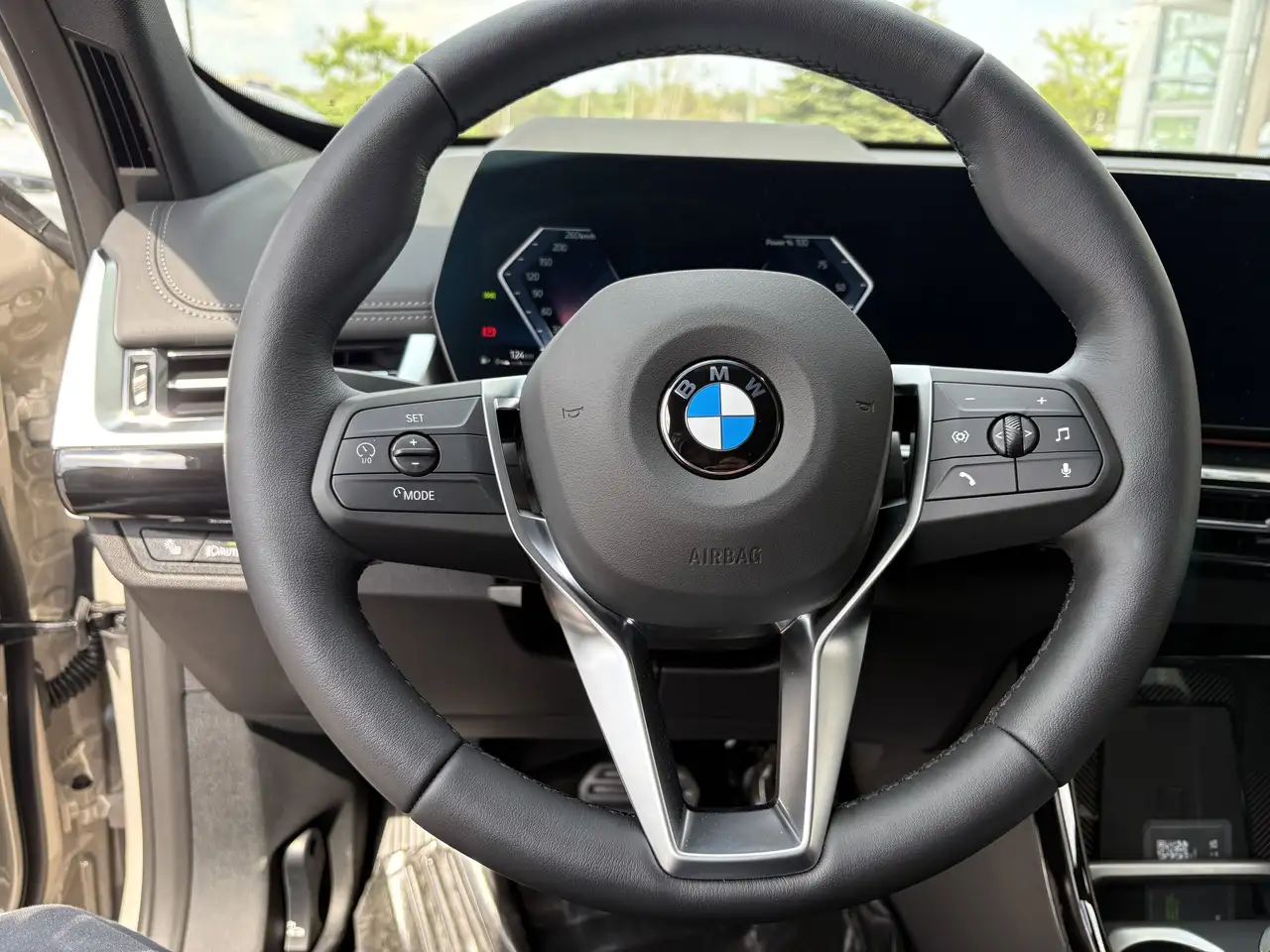 BMW X1 photo BMW X1