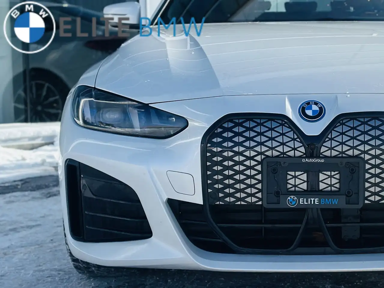 BMW i4 photo BMW i4