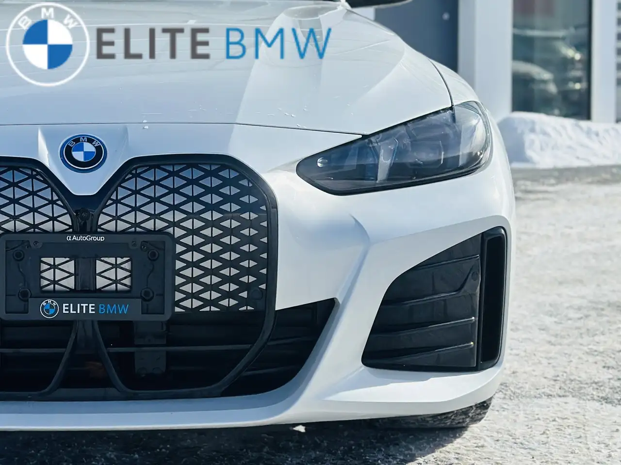 BMW i4 photo BMW i4