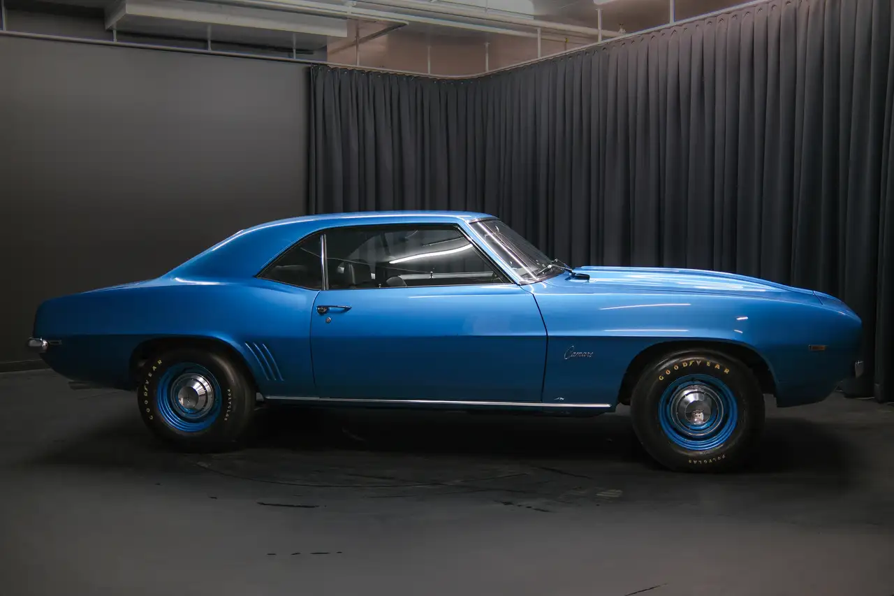 Chevrolet Camaro снимка Chevrolet Camaro