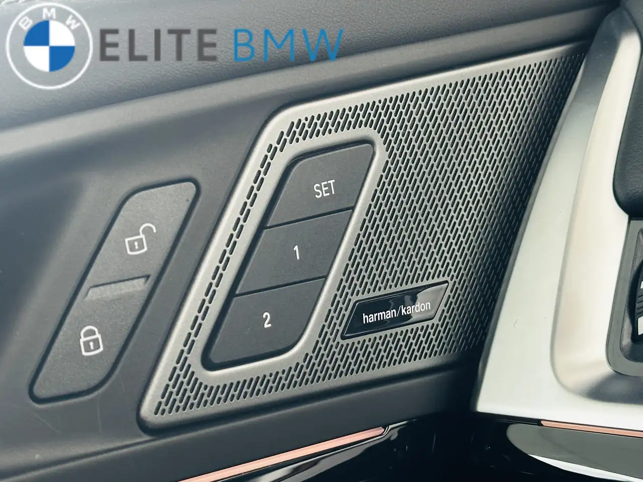 BMW X1 снимка BMW X1
