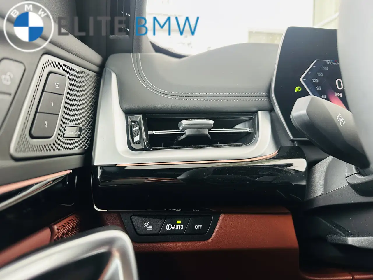 BMW X1 снимка BMW X1