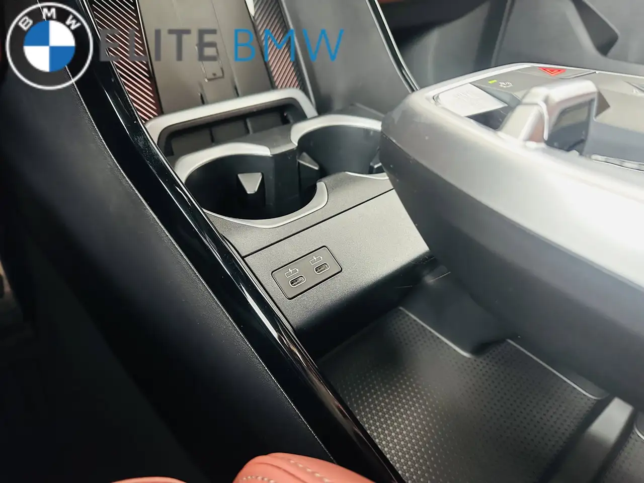 BMW X1 снимка BMW X1