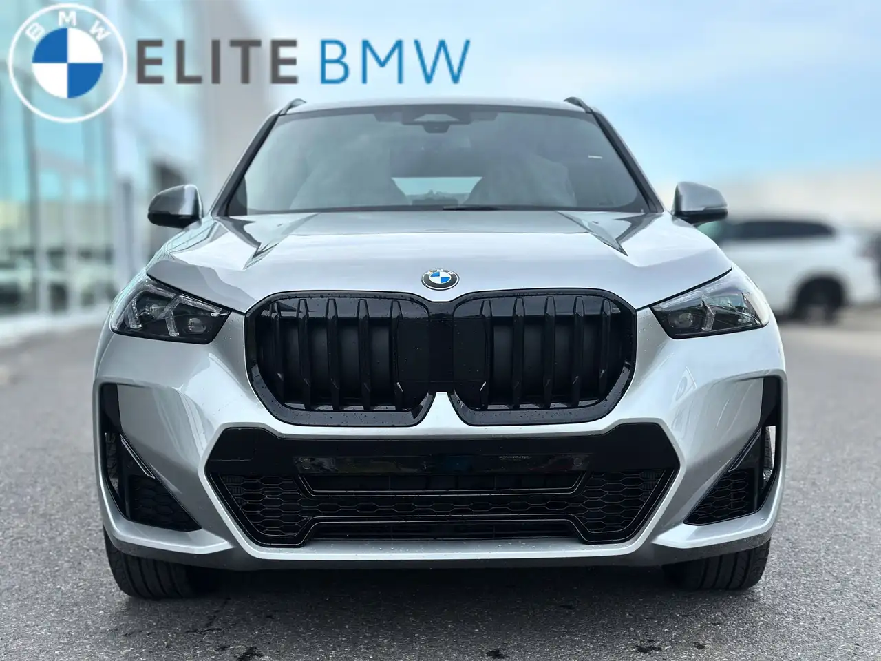 BMW X1 снимка BMW X1