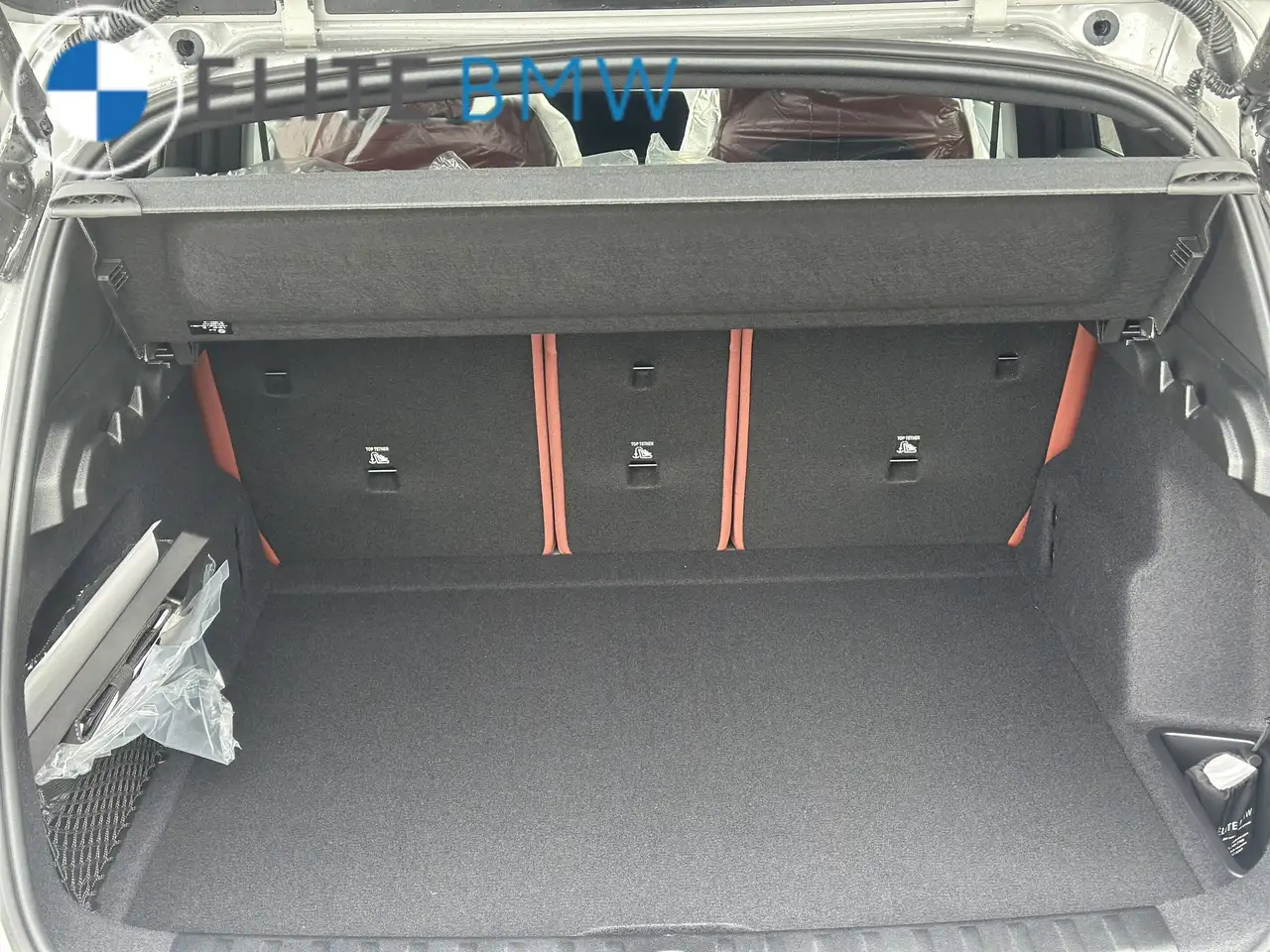 BMW X1 снимка BMW X1