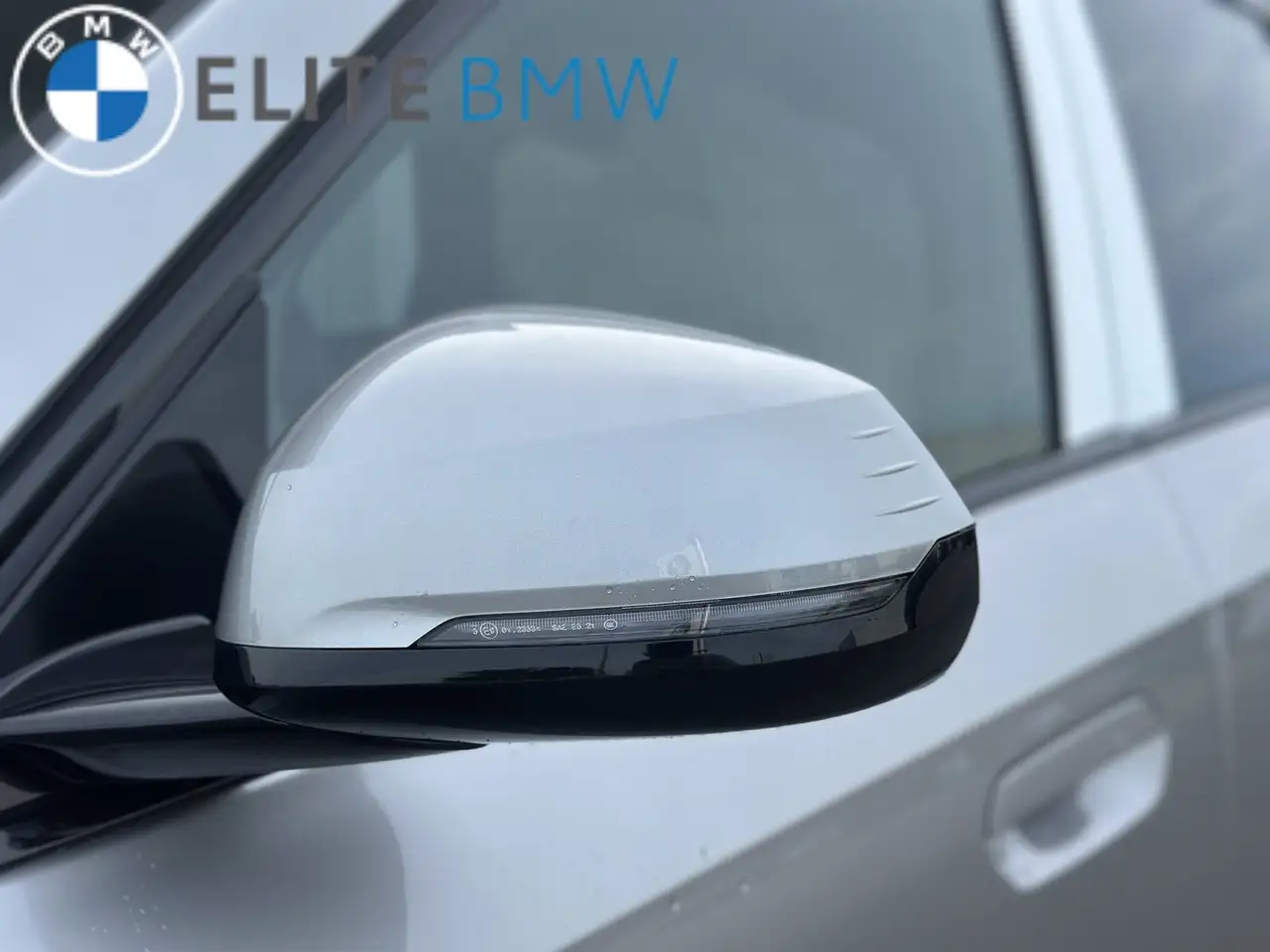 BMW X1 снимка BMW X1
