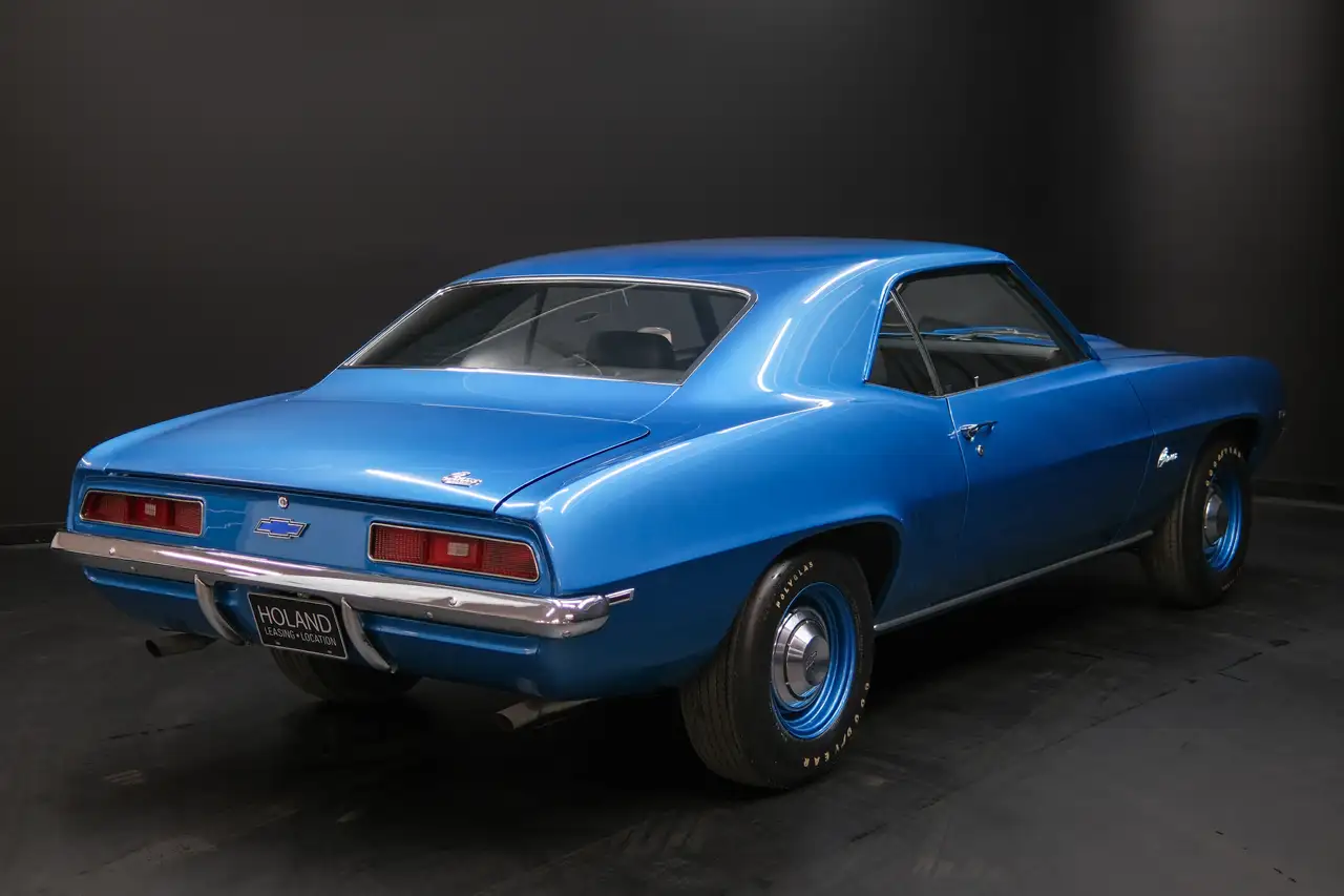 Chevrolet Camaro снимка Chevrolet Camaro