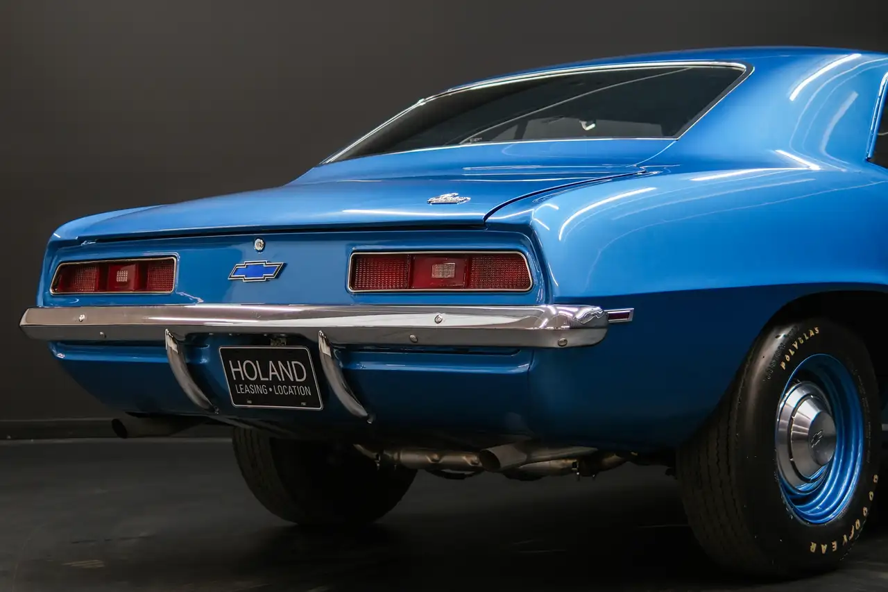 Chevrolet Camaro снимка Chevrolet Camaro