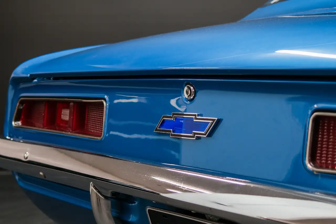 Chevrolet Camaro снимка Chevrolet Camaro