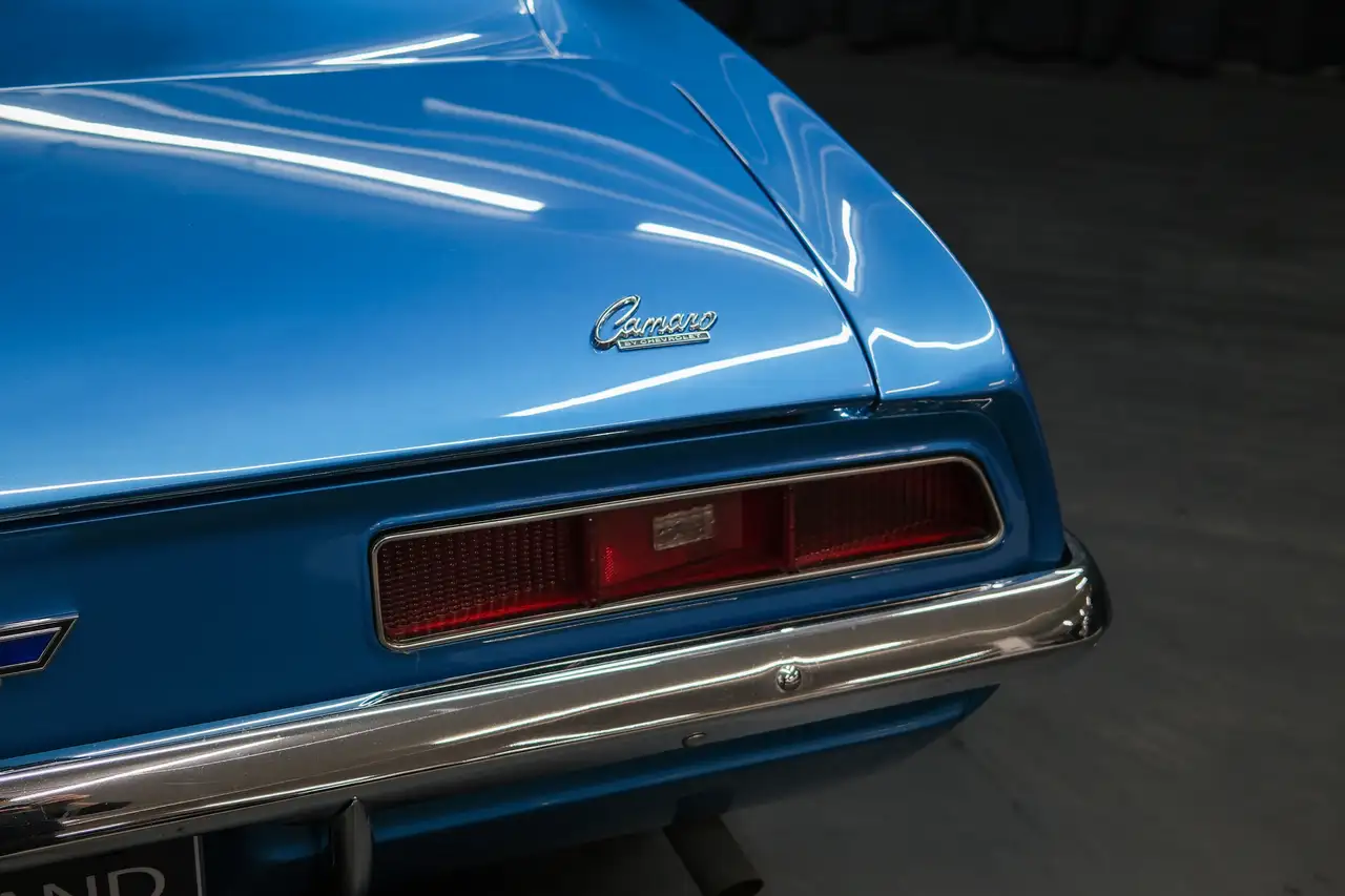 Chevrolet Camaro снимка Chevrolet Camaro