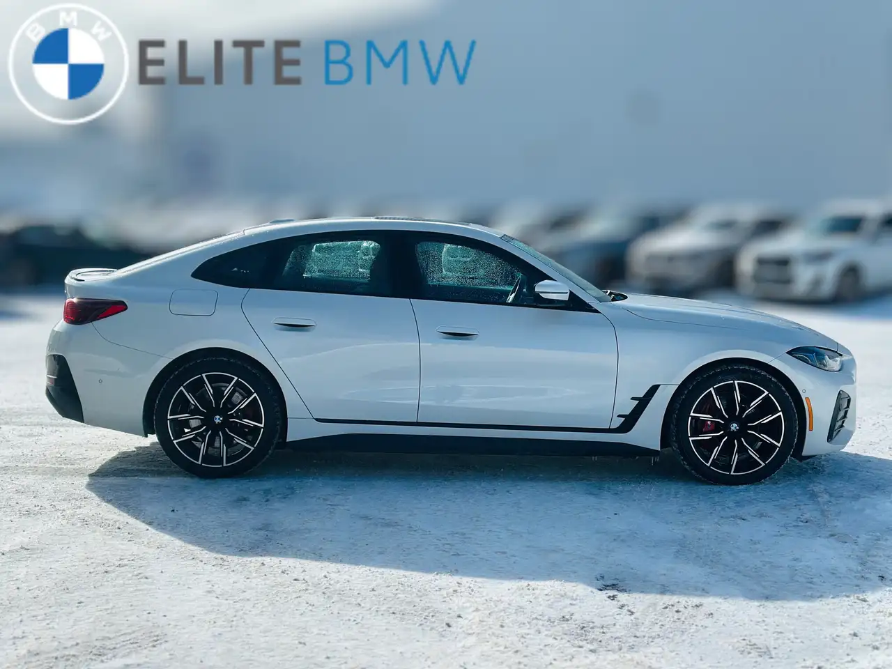 BMW i4 photo BMW i4