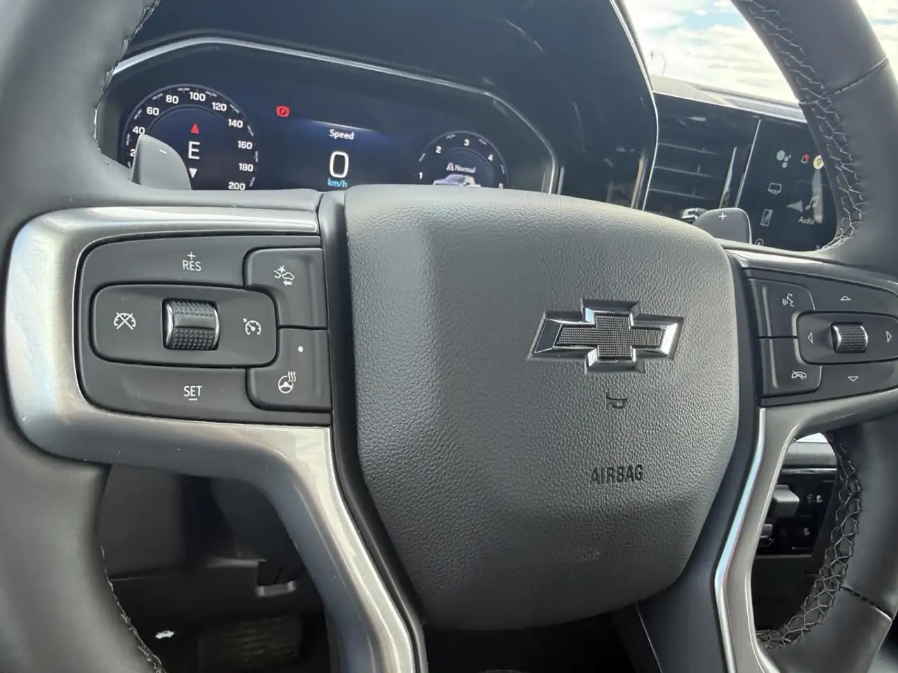 Chevrolet Silverado 1500 снимка Chevrolet Silverado 1500