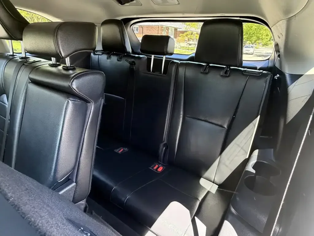 Toyota Highlander photo Toyota Highlander