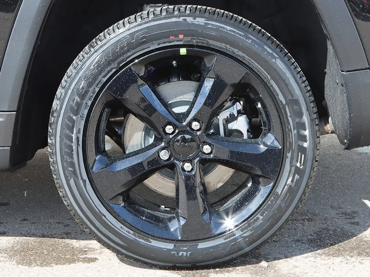 Jeep Grand Cherokee снимка Jeep Grand Cherokee