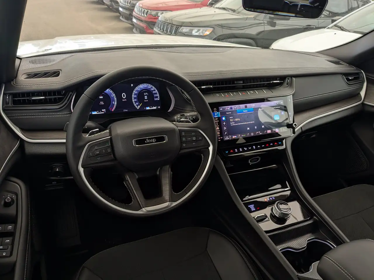 Jeep Grand Cherokee photo Jeep Grand Cherokee