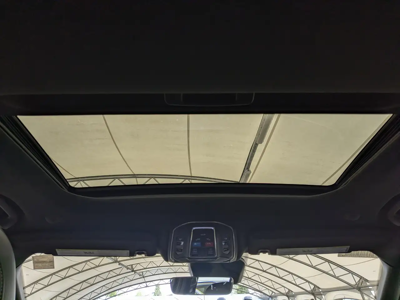 Jeep Grand Cherokee photo Jeep Grand Cherokee