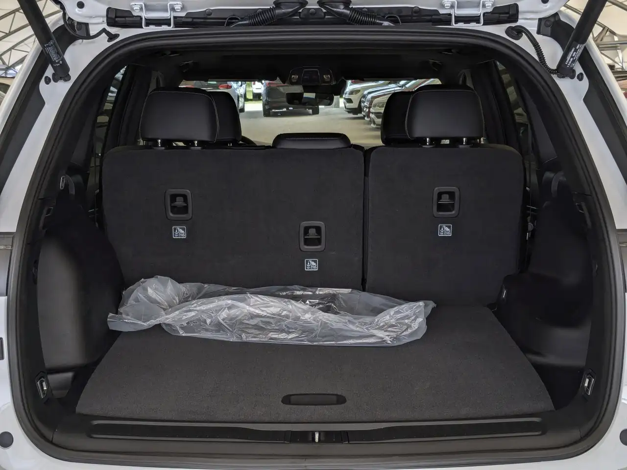 Jeep Grand Cherokee photo Jeep Grand Cherokee