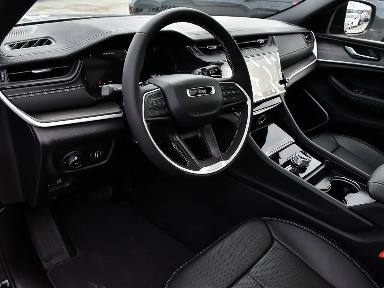 Jeep Grand Cherokee снимка Jeep Grand Cherokee