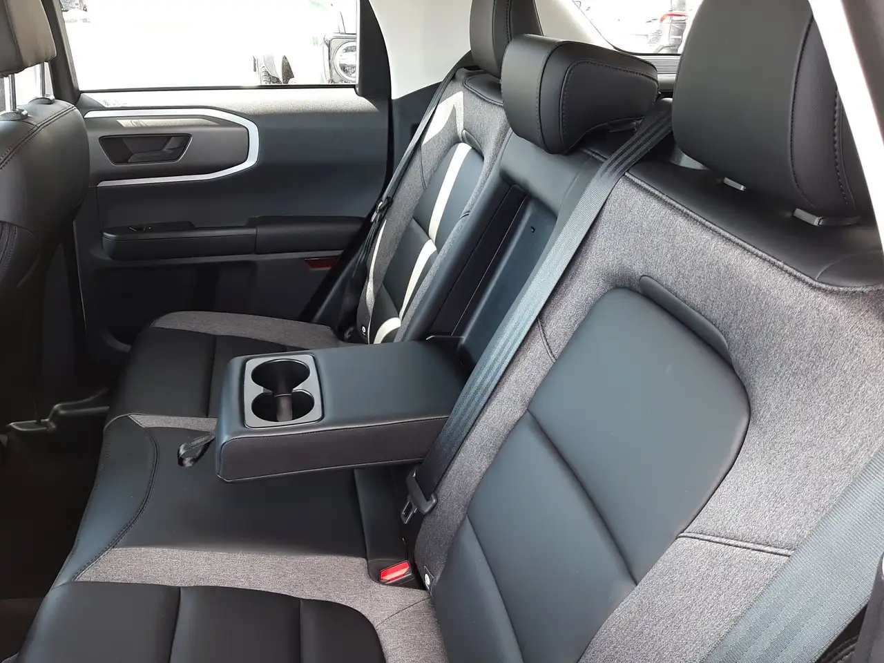 Ford Bronco Sport снимка Ford Bronco Sport