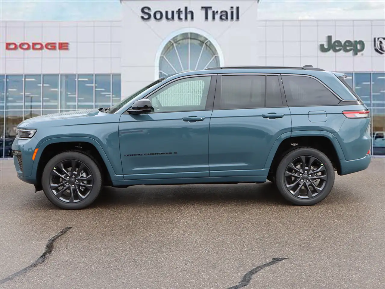 Jeep Grand Cherokee снимка Jeep Grand Cherokee
