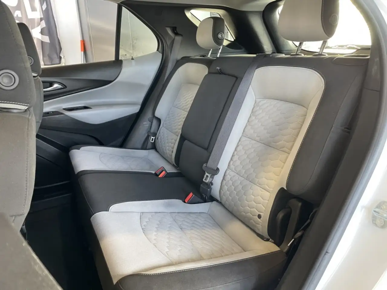 Chevrolet Equinox снимка Chevrolet Equinox