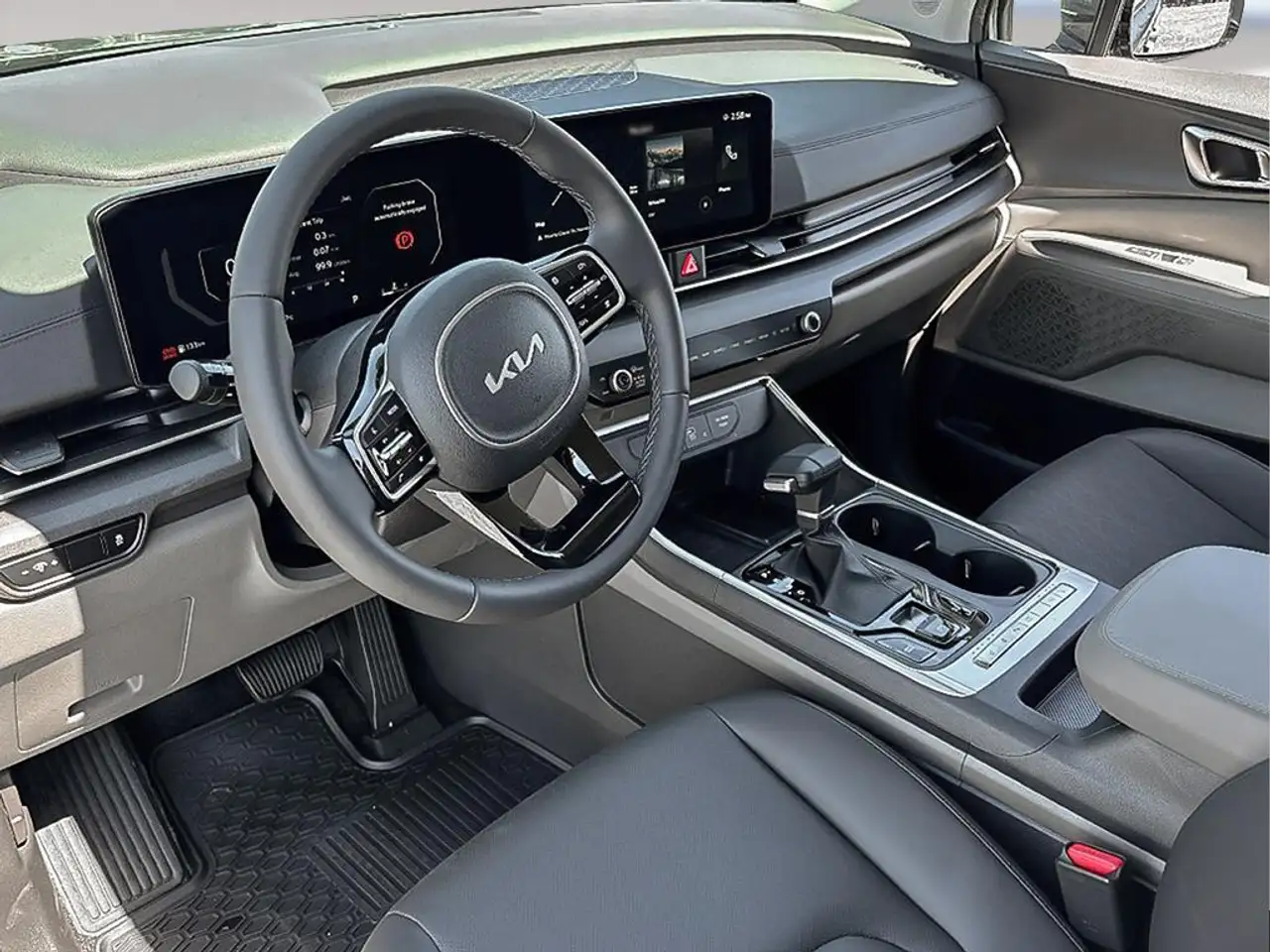 Kia Carnival снимка Kia Carnival