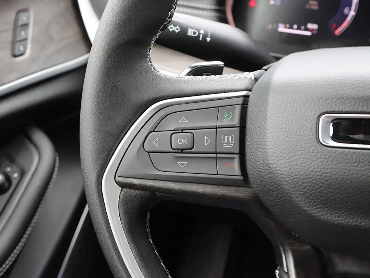 Jeep Grand Cherokee снимка Jeep Grand Cherokee