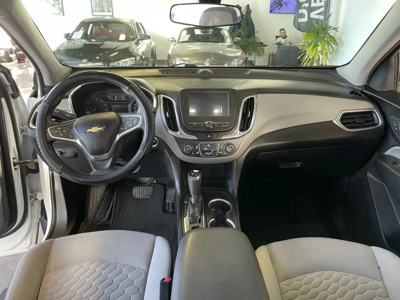 Chevrolet Equinox снимка Chevrolet Equinox