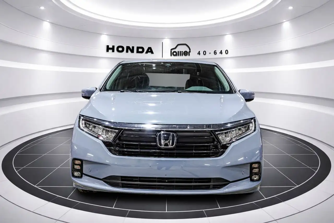 Honda Odyssey снимка Honda Odyssey